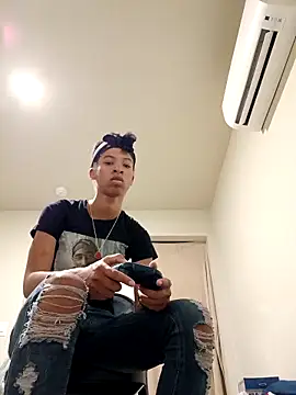 lightskinnbrazzy online show from 02.11.25