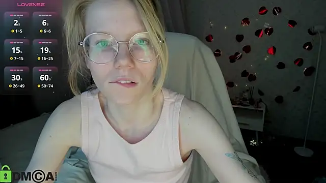 Snapshot of Esme_Runn chatting on 06.02.26 Esme Runn online show from 06.02.26