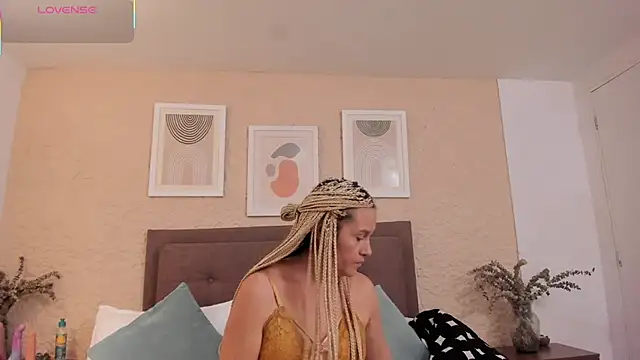 CarolinaGlamour online show from 09.15.25