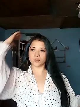 Elvishcassie  online show from 10.31.25