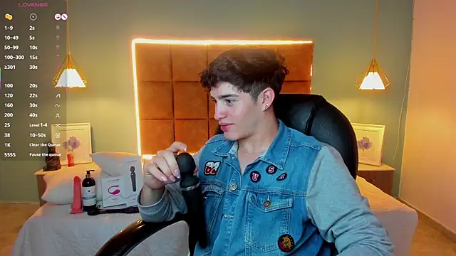 AlejooTwink online show from 09.23.25