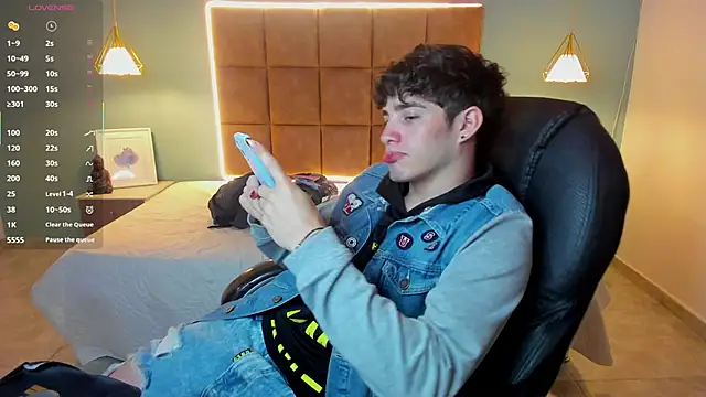 AlejooTwink online show from 09.30.25