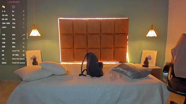 AlejooTwink online show from 10.13.25