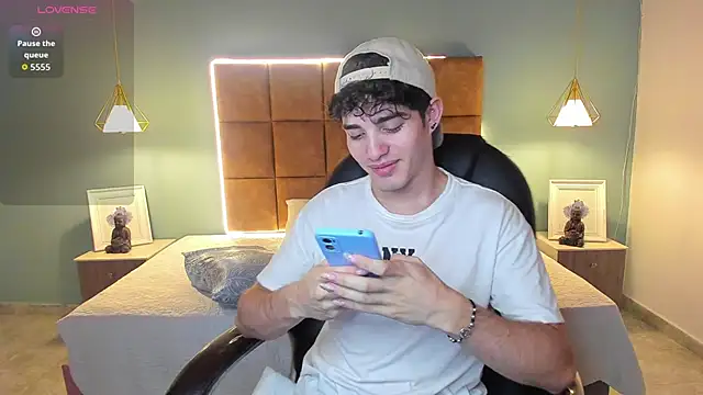 AlejooTwink online show from 11.13.25