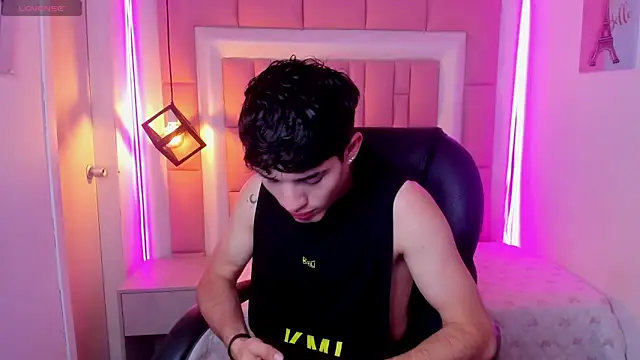 AlejooTwink online show from 03.04.26