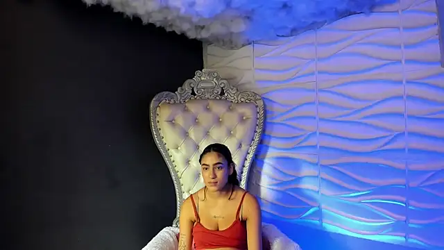 Layla 707 online show from 05.20.26