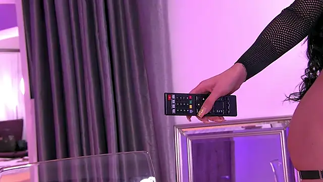 Snapshot of IvyRaven chatting on 09.30.25 IvyRaven online show from 09.30.25