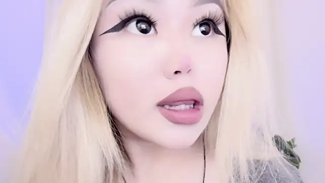 amelia sunlight online show from 03.18.25