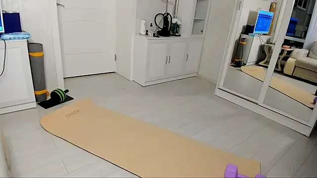 Snapshot of Pawsitive_Panther chatting on 12.26.24 Pawsitive Panther online show from 12.26.24