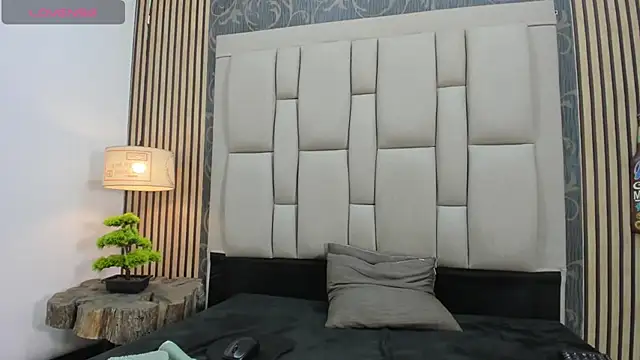 chimi88 online show from 02.18.25