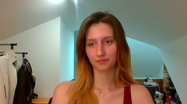 LUNA delight online show from 02.05.25