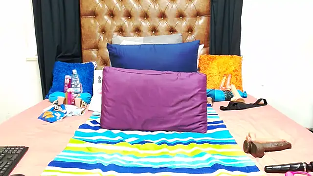 Hotxbums22 online show from 10.09.25