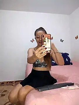 Snapshot of Venus-Wood chatting on 01.09.25 Venus-Wood online show from 01.09.25