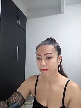 Snapshot of Venus-Wood chatting on 02.03.26 Venus-Wood online show from 02.03.26