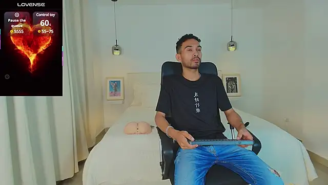  miguel0 online show from 02.21.25