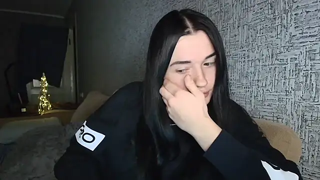 Liana diva online show from 12.19.25