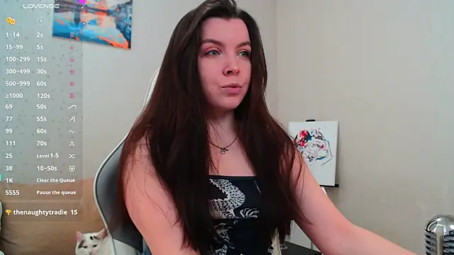 Snapshot of lunalovesu chatting on 02.27.25 lunalovesu online show from 02.27.25