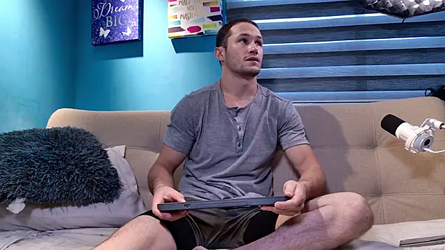 AxelFairchaild online show from 09.10.25