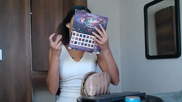 Snapshot of conni_f00x chatting on 03.19.25 conni f00x online show from 03.19.25