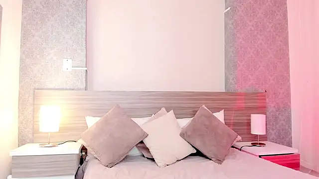 Snapshot of Mistyca chatting on 02.04.25 Mistyca online show from 02.04.25