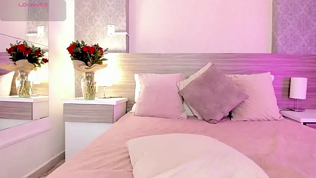 Snapshot of Mistyca chatting on 03.07.25 Mistyca online show from 03.07.25