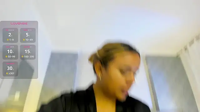 Snapshot of Mistyca chatting on 09.10.25 Mistyca online show from 09.10.25