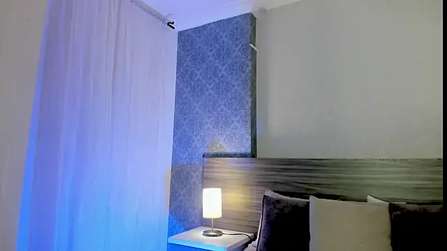 Snapshot of Mistyca chatting on 09.17.25 Mistyca online show from 09.17.25