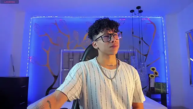 AkazaBoy  online show from 01.09.25