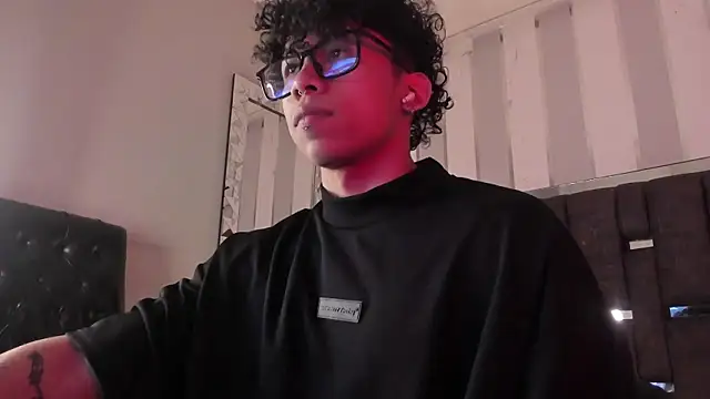 Snapshot of AkazaBoy_ chatting on 03.23.26 AkazaBoy online show from 03.23.26