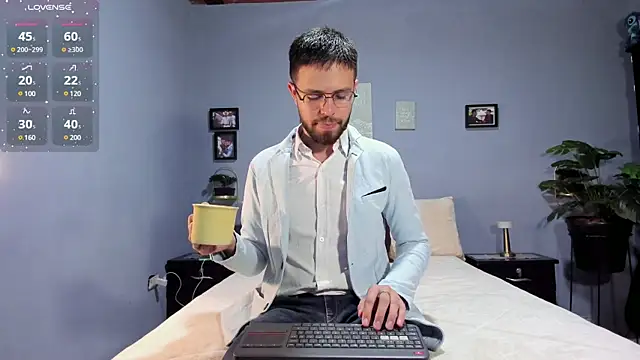 ETHAN ADAM online show from 02.10.25