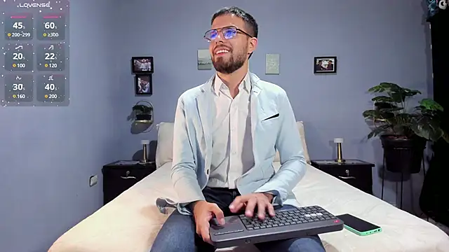 ETHAN ADAM online show from 02.10.25