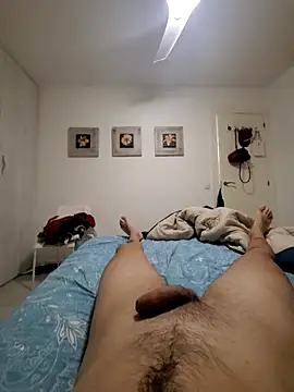 Snapshot of omarito100 chatting on 09.21.25 omarito100 online show from 09.21.25