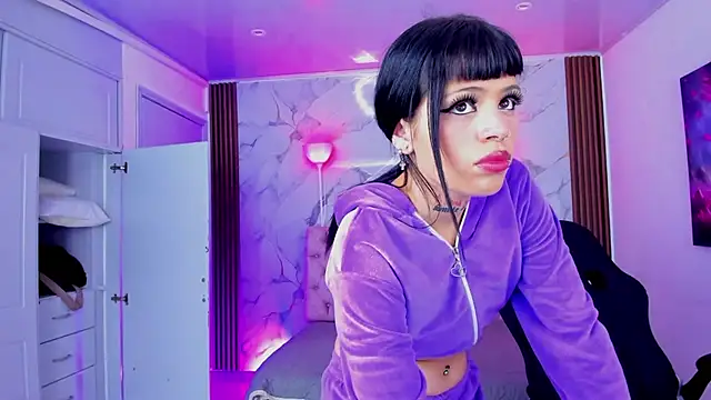 AuroraDiaz online show from 02.06.26