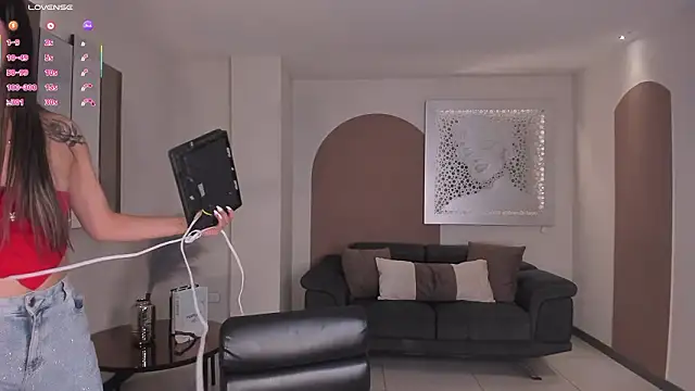 TaraLawrence online show from 01.31.26