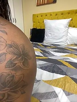 BeautyAuroa online show from 09.08.25