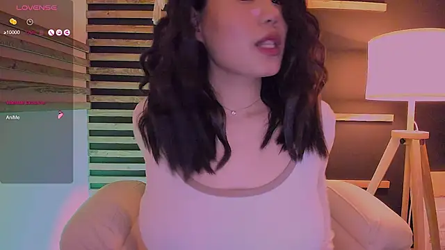 Snapshot of kimmy_chi_ chatting on 02.18.25 kimmy chi online show from 02.18.25