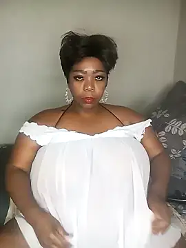 Snapshot of BustyWendyXXX47 chatting on 12.07.24 BustyWendyXXX47 online show from 12.07.24