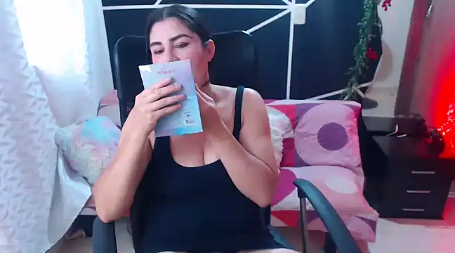 LUCY LI online show from 03.21.25