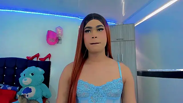 Snapshot of Hellen_moons__ chatting on 10.25.25 Hellen moons online show from 10.25.25