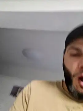 Cem-aus-Nrw-Krefeld online show from 12.13.24