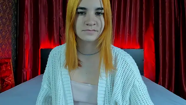  Polly Love  online show from 12.10.24