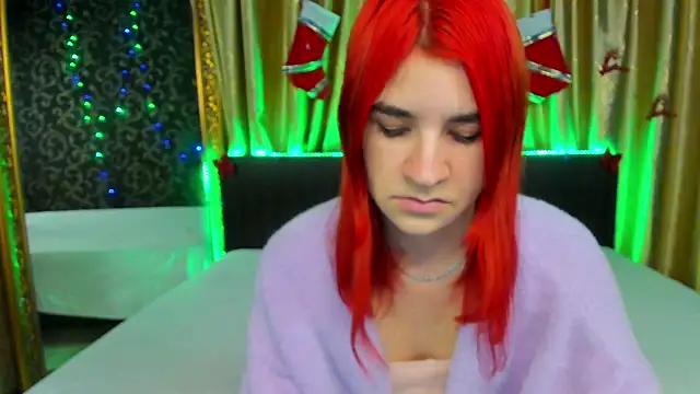  Polly Love  online show from 12.25.24