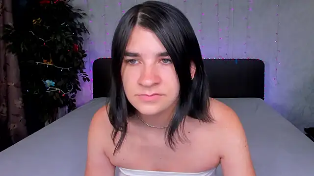  Polly Love  online show from 09.10.25