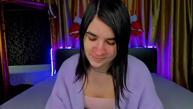  Polly Love  online show from 01.18.26