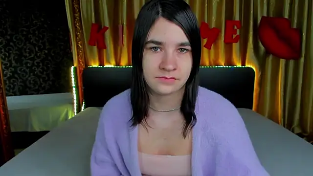  Polly Love  online show from 02.16.26