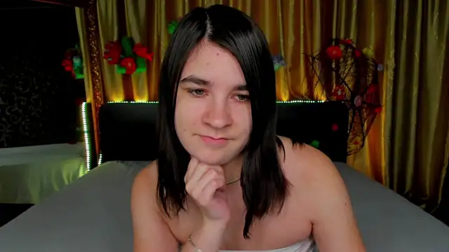  Polly Love  online show from 03.11.26