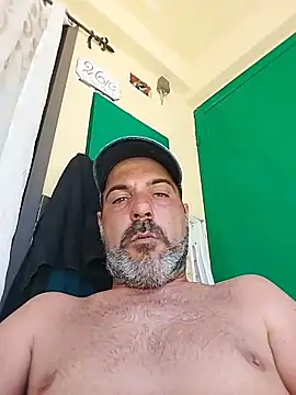 Snapshot of affascino chatting on 06.18.26 affascino online show from 06.18.26