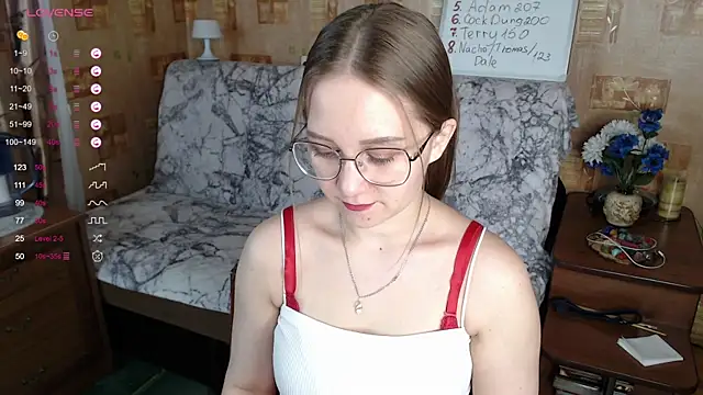 Snapshot of Miatiny chatting on 12.07.24 Miatiny online show from 12.07.24