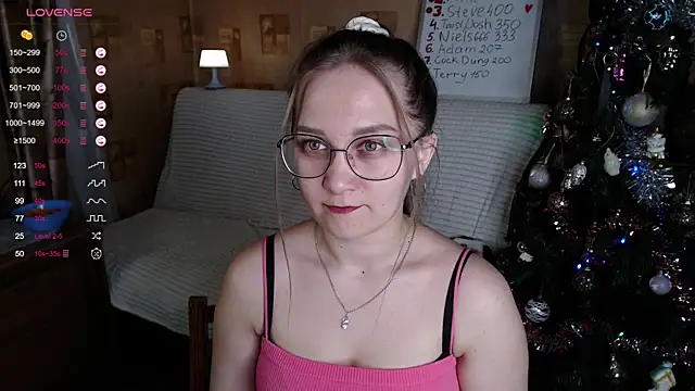 Snapshot of Miatiny chatting on 12.20.24 Miatiny online show from 12.20.24