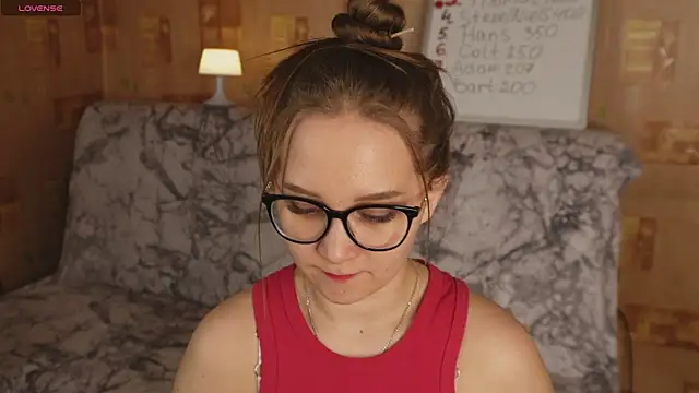 Snapshot of Miatiny chatting on 01.17.25 Miatiny online show from 01.17.25